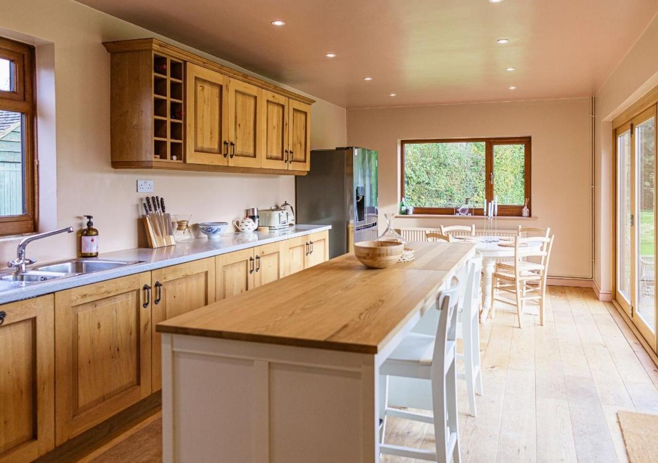 Charming 3Bd Cotswolds Family Retreat Villa Bourton-on-the-Water Exterior photo